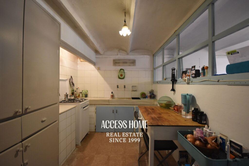 Casa en amplia parcela situada en Premià de Dalt