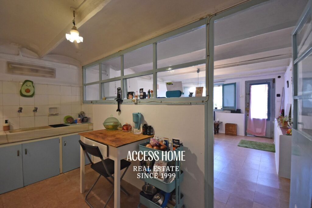 Casa en amplia parcela situada en Premià de Dalt