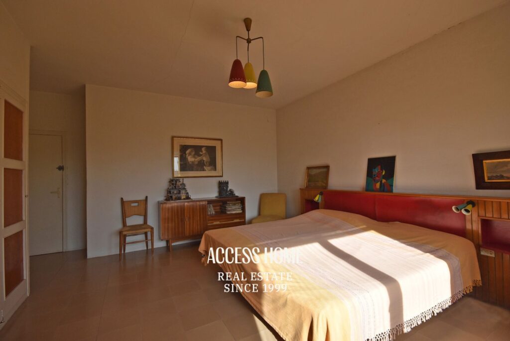 Casa en amplia parcela situada en Premià de Dalt
