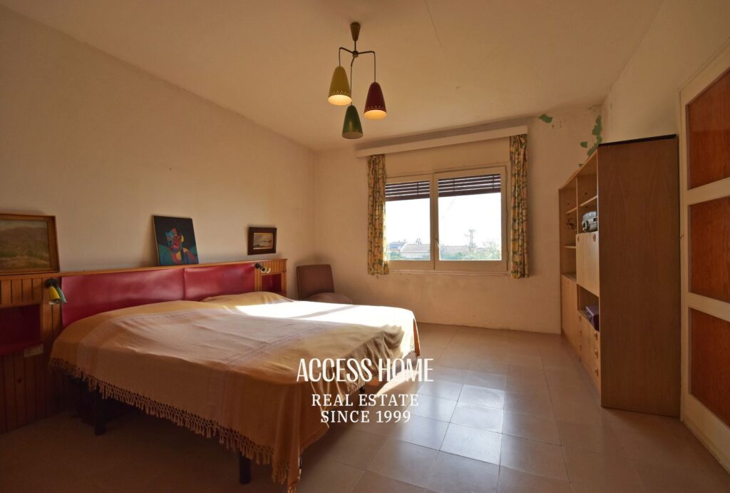 Casa en amplia parcela situada en Premià de Dalt