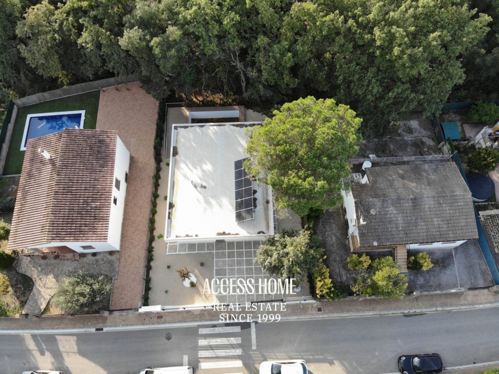 Nueva propiedad con piscina en La Canyera, Llagostera