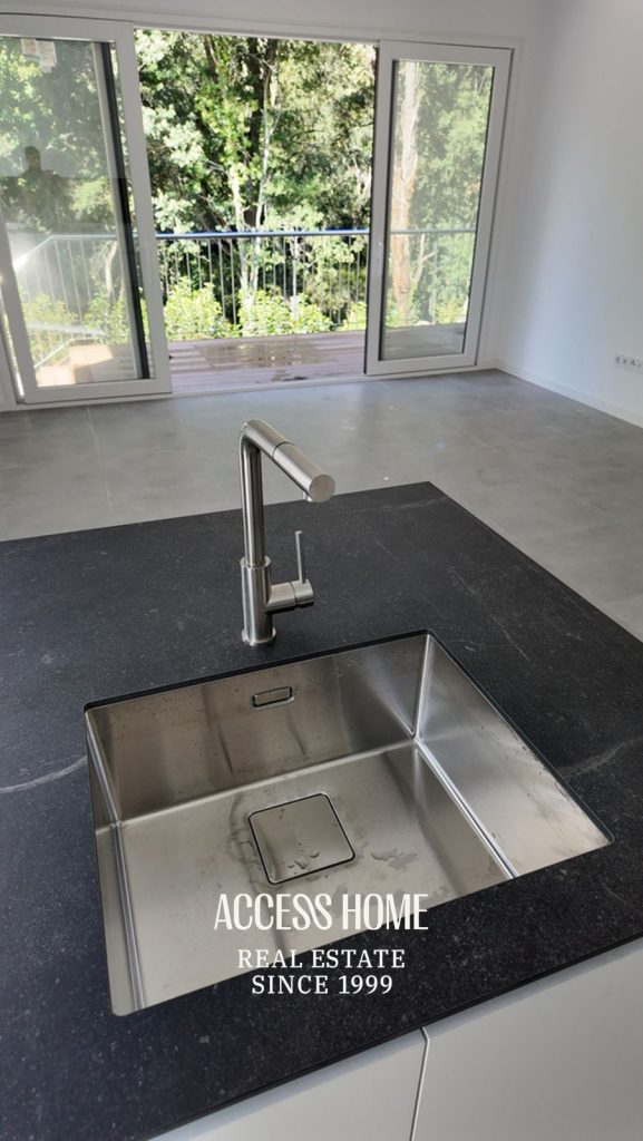 Nueva propiedad con piscina en La Canyera, Llagostera