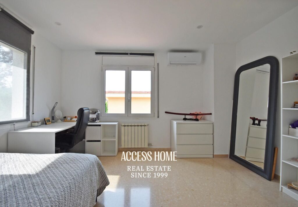 Excelente casa con piscina en La Serreta, Alella