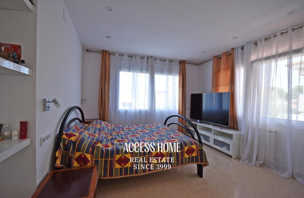 Excelente casa con piscina en La Serreta, Alella
