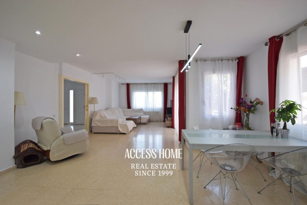 Excelente casa con piscina en La Serreta, Alella