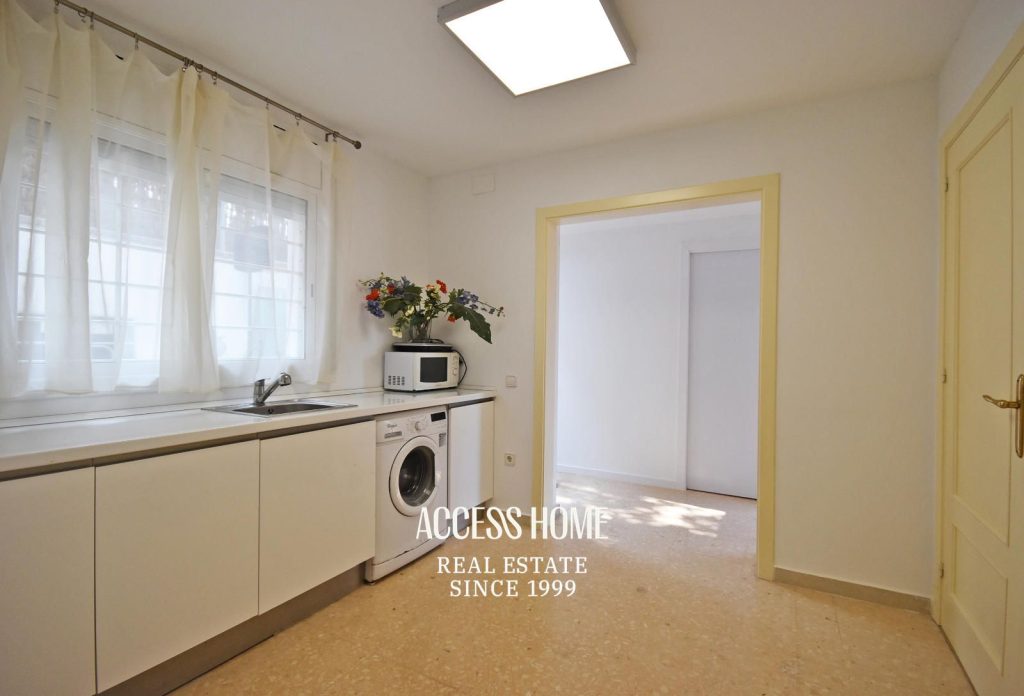Excelente casa con piscina en La Serreta, Alella