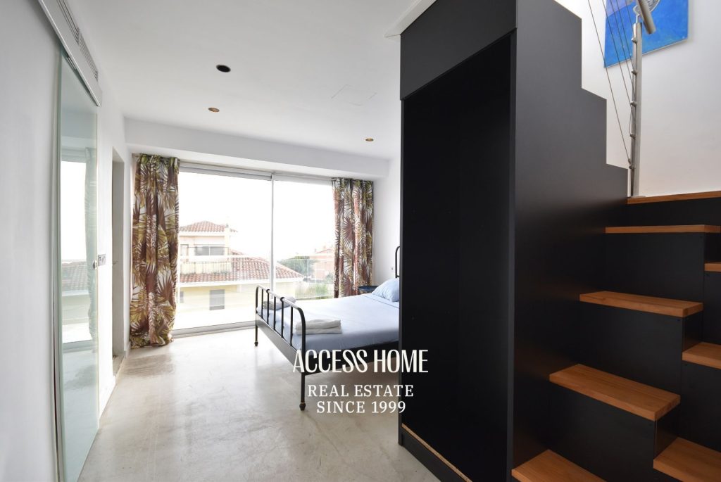 Gran Oportunidad en El Masnou: Aparthotel Operativo o Vivienda