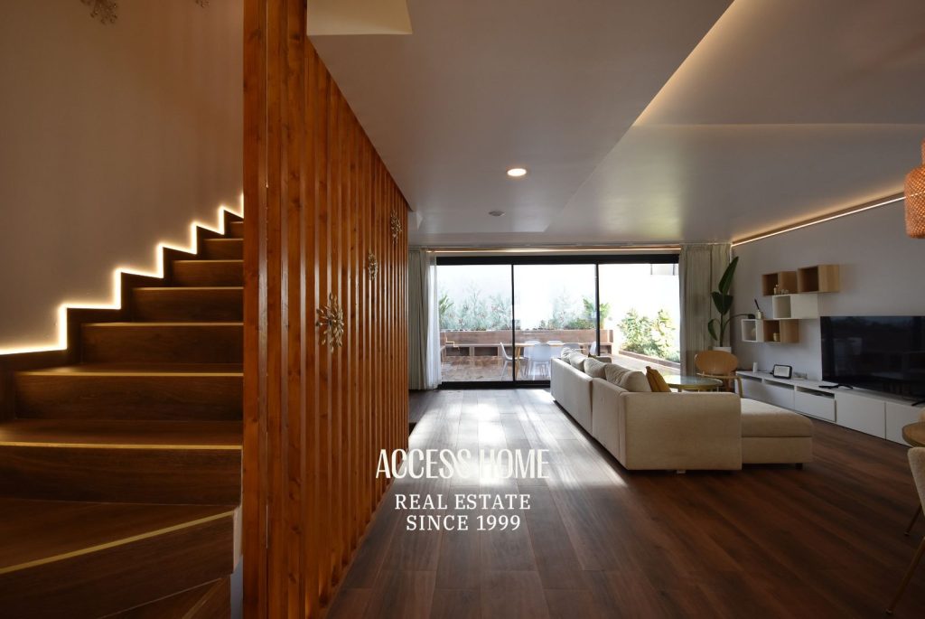Casa de diseño moderno de nueva construcción en Montgat