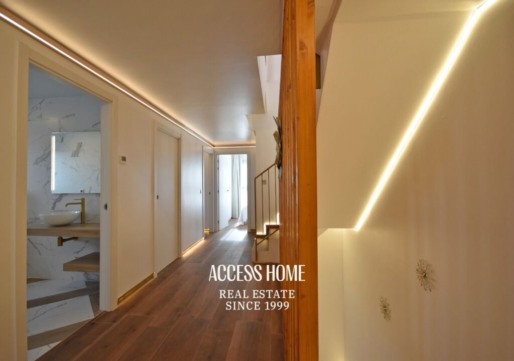 Casa de diseño moderno de nueva construcción en Montgat