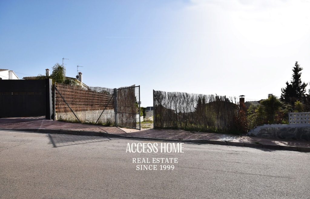 Magnifica parcela con vistas a mar en venta en Teià.