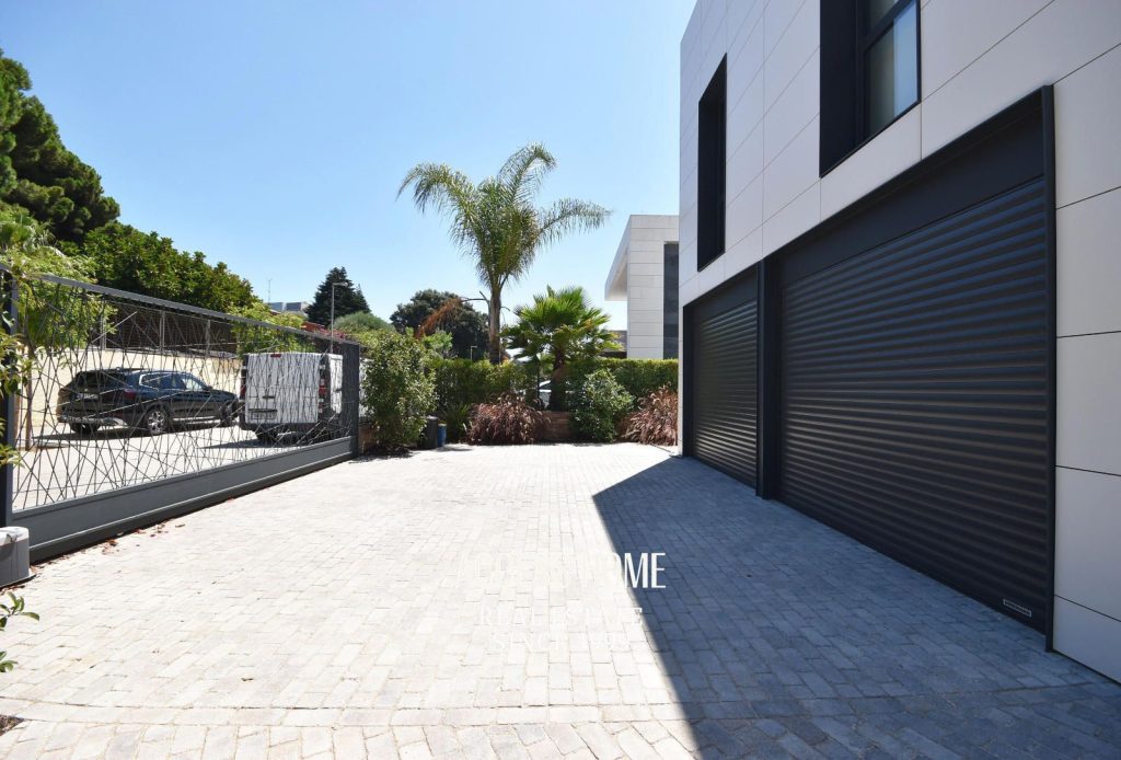 Exclusiva casa de diseño en venta en  la Urbanización Can Quirze