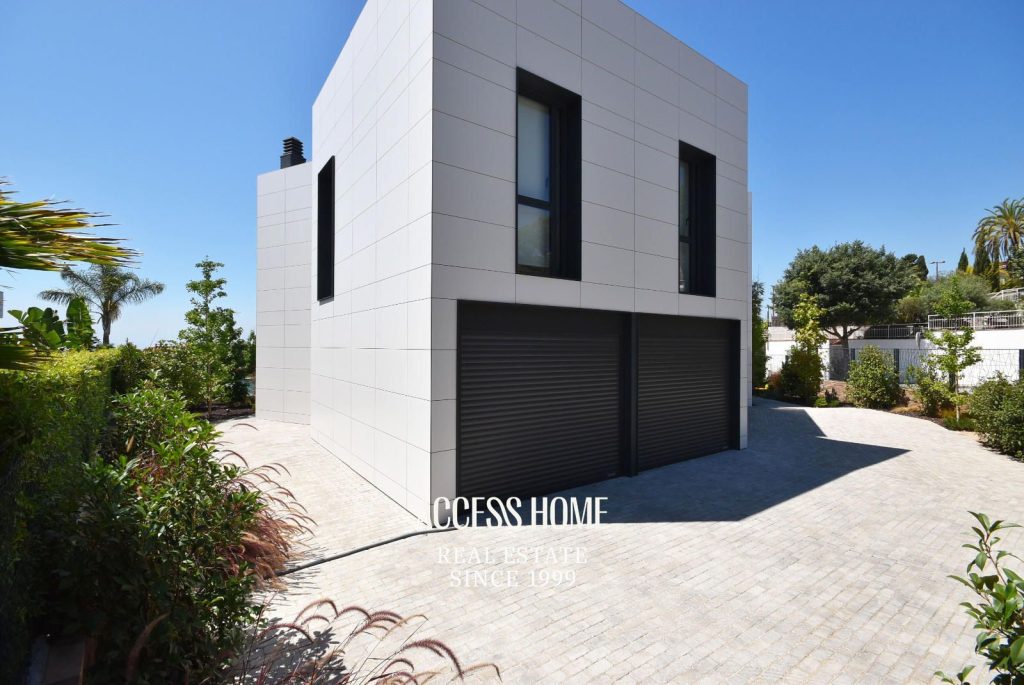 Exclusiva casa de diseño en venta en  la Urbanización Can Quirze
