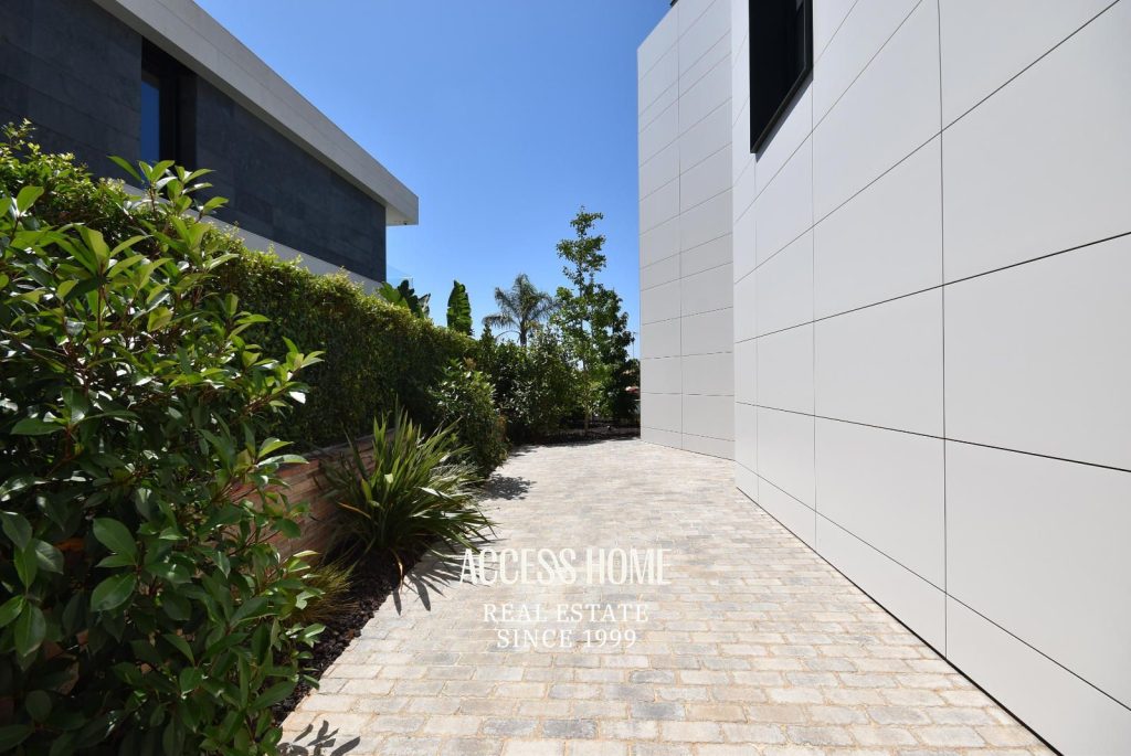 Exclusiva casa de diseño en venta en  la Urbanización Can Quirze