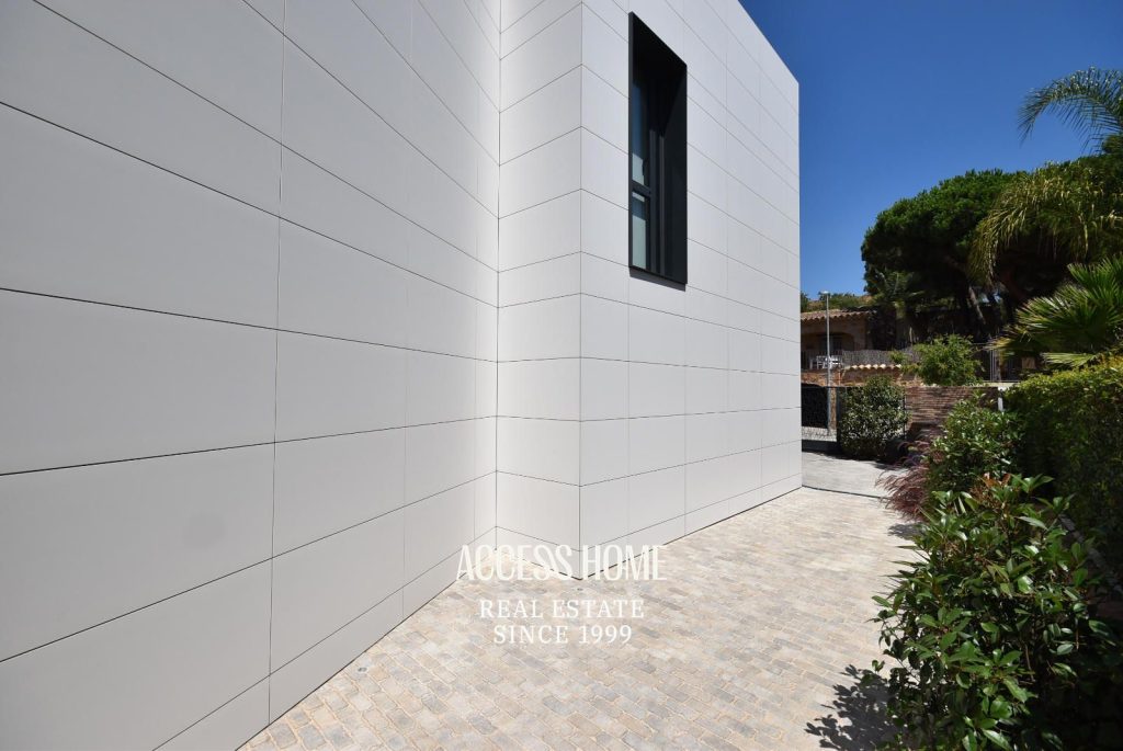 Exclusiva casa de diseño en venta en  la Urbanización Can Quirze