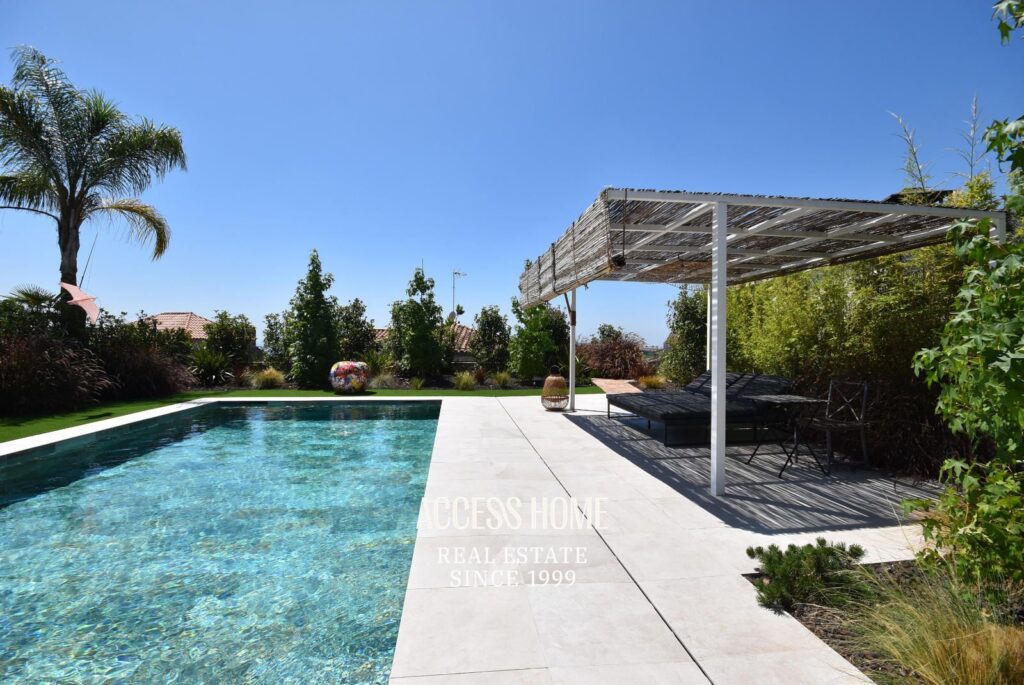 Exclusiva casa de diseño en venta en  la Urbanización Can Quirze