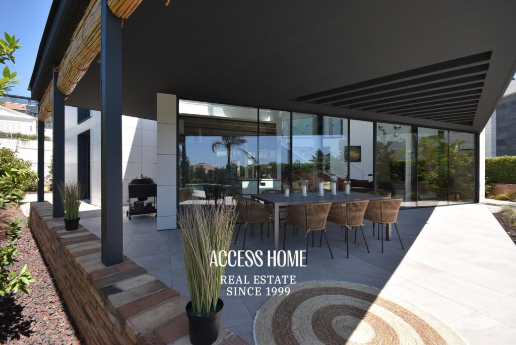 Exclusiva casa de diseño en venta en  la Urbanización Can Quirze