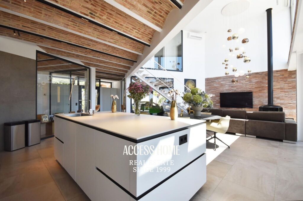 Exclusiva casa de diseño en venta en  la Urbanización Can Quirze
