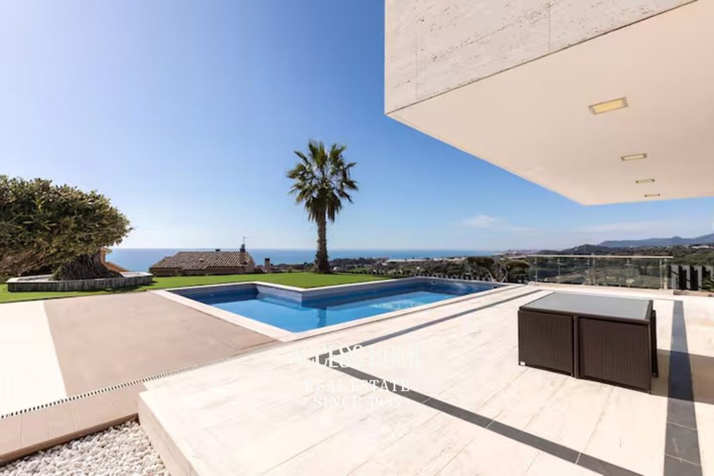 Casa en alquiler en Sant Vicenç de Montalt con vistas al mar