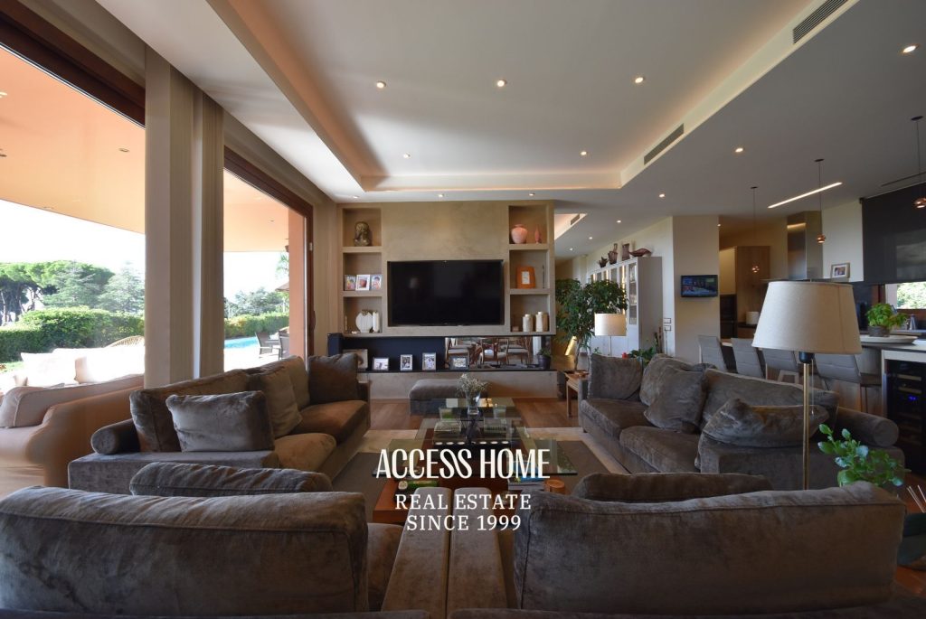 Exclusividad, diseño y Mediterráneo: una vivienda excepcional en centro de Sant Vicenç de Montalt