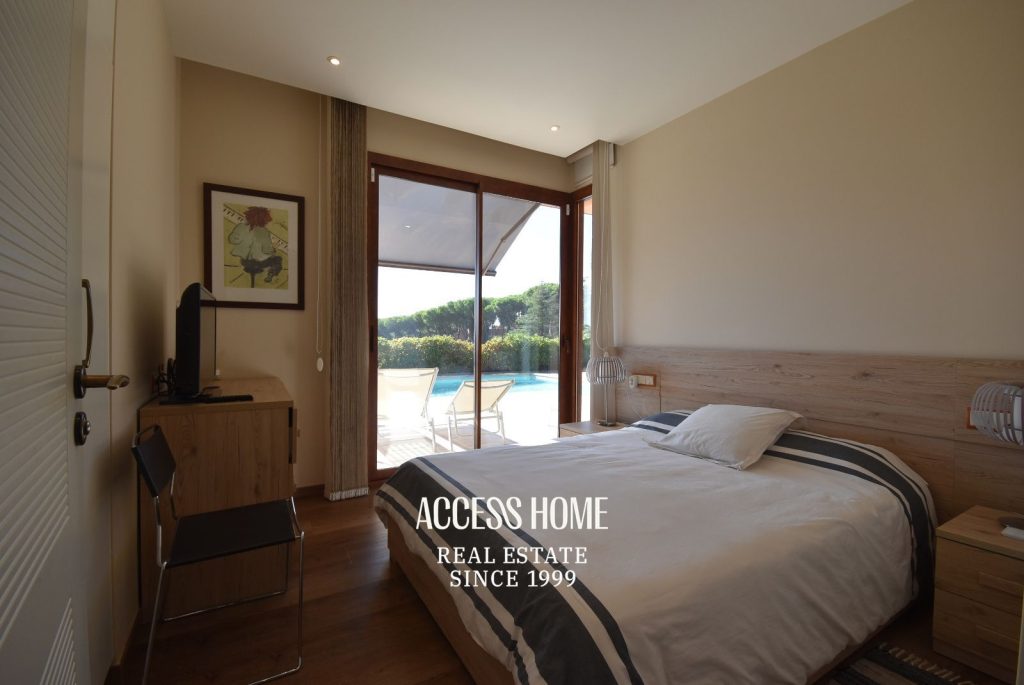 Exclusividad, diseño y Mediterráneo: una vivienda excepcional en centro de Sant Vicenç de Montalt