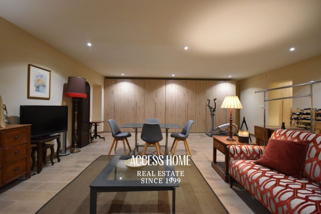 Exclusividad, diseño y Mediterráneo: una vivienda excepcional en centro de Sant Vicenç de Montalt