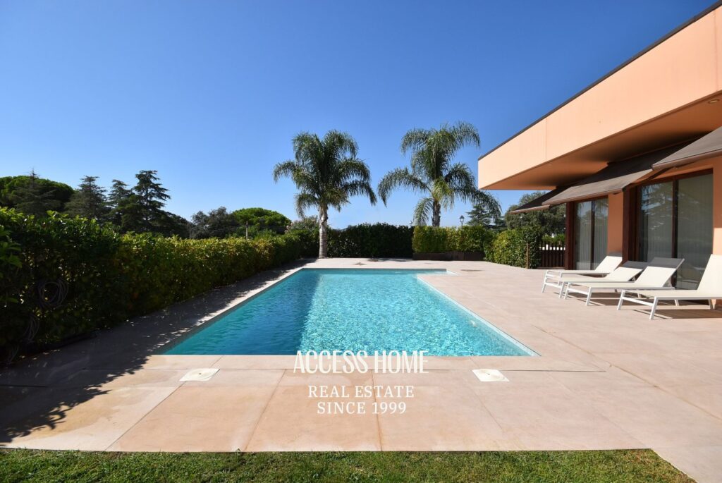 Exclusividad, diseño y Mediterráneo: una vivienda excepcional en centro de Sant Vicenç de Montalt
