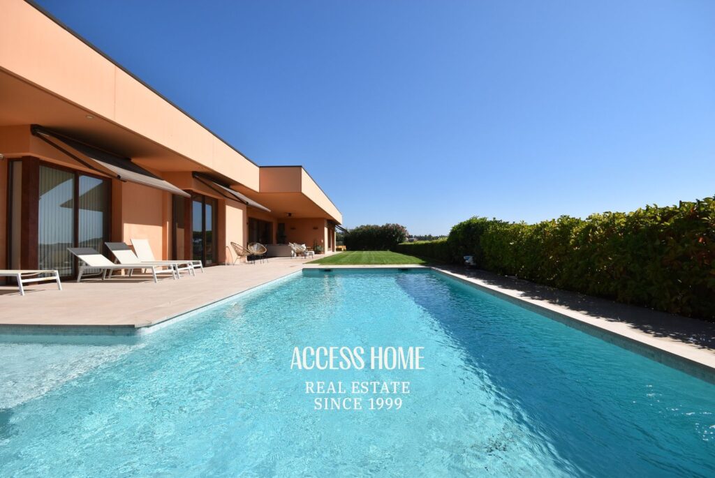 Exclusividad, diseño y Mediterráneo: una vivienda excepcional en centro de Sant Vicenç de Montalt