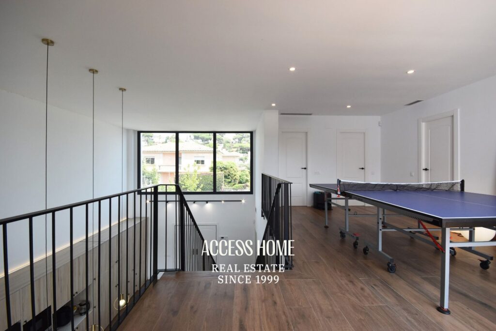 Casa seminueva en venta en Premià de Dalt con vistas al mar