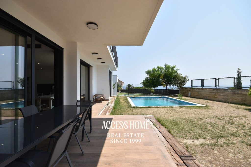 Casa seminueva en venta en Premià de Dalt con vistas al mar