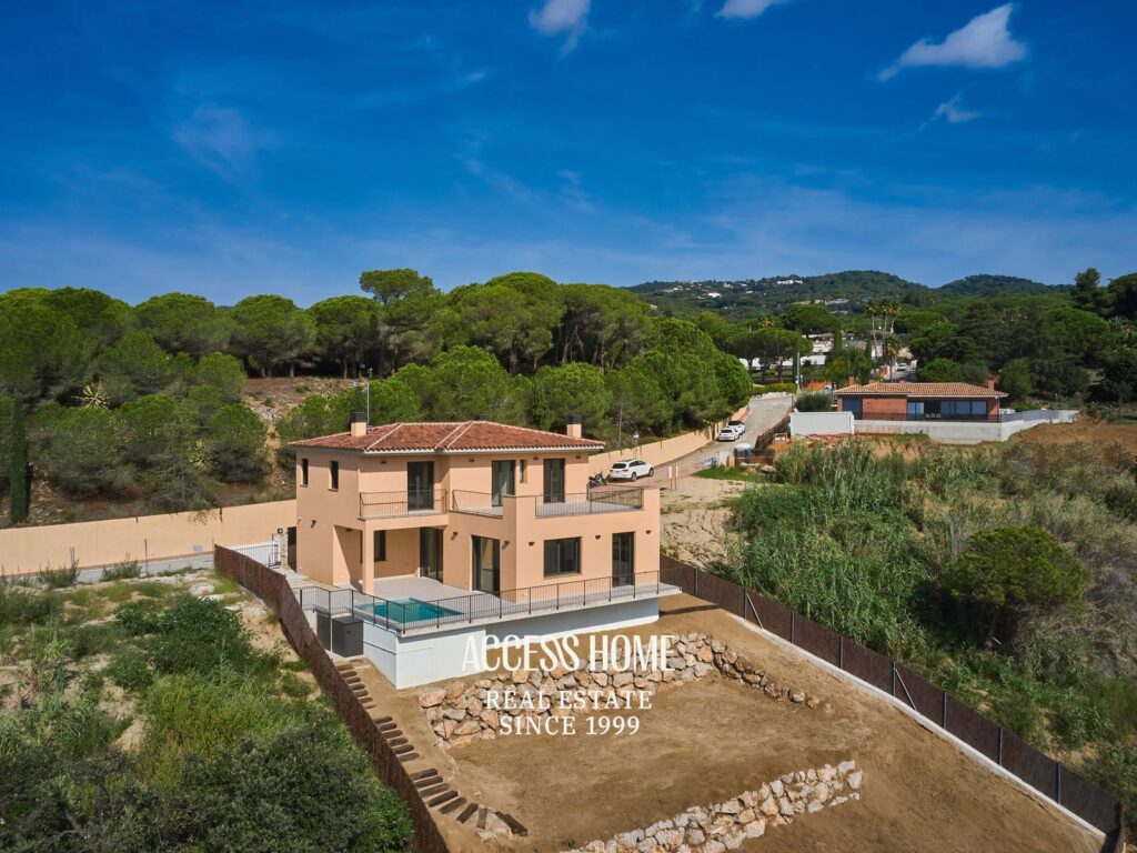 Casa de nueva construcción en esta zona