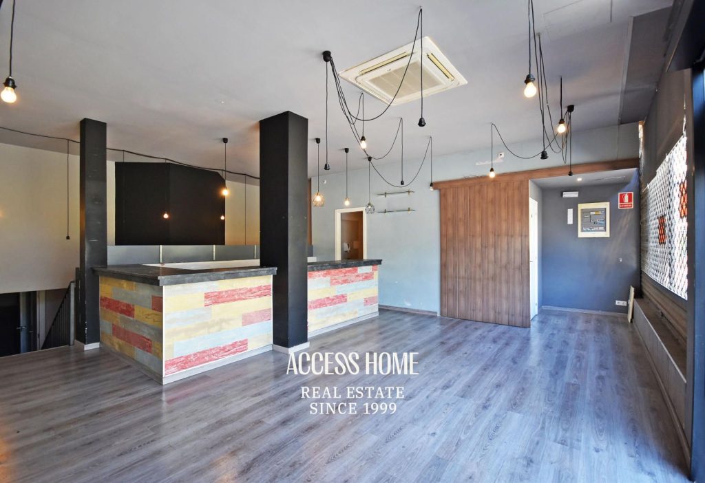 Local comercial en alquiler en Cerdanyola del Vallès