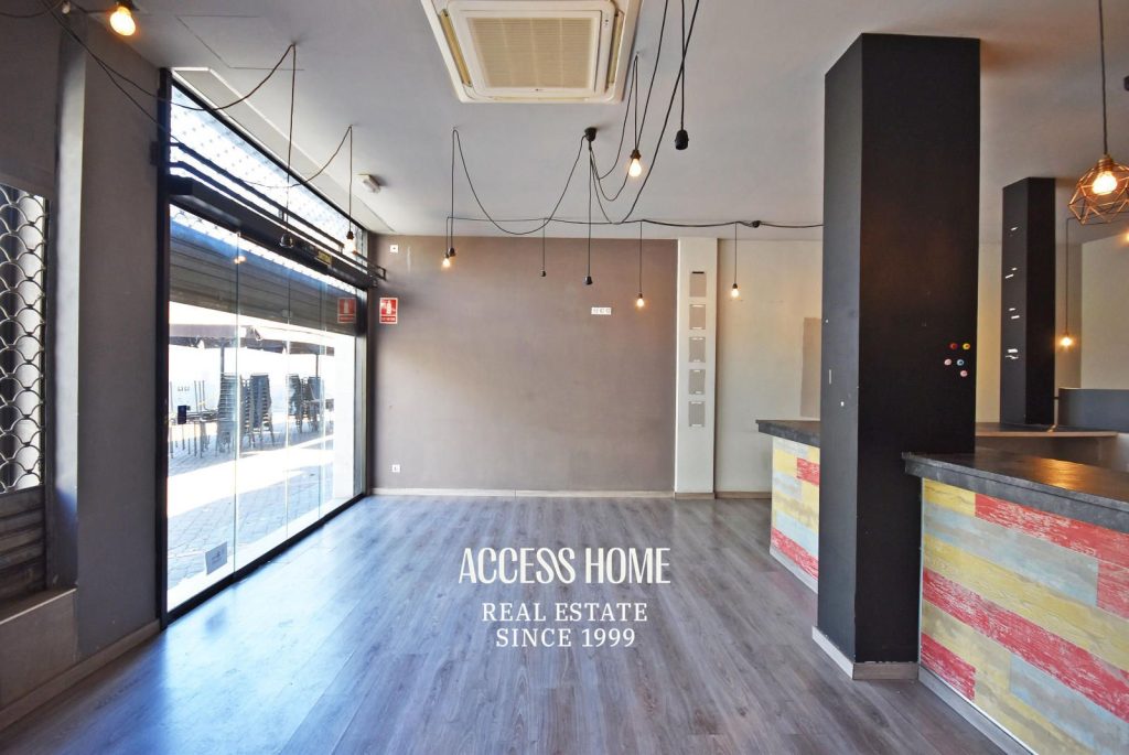 Local comercial en alquiler en Cerdanyola del Vallès