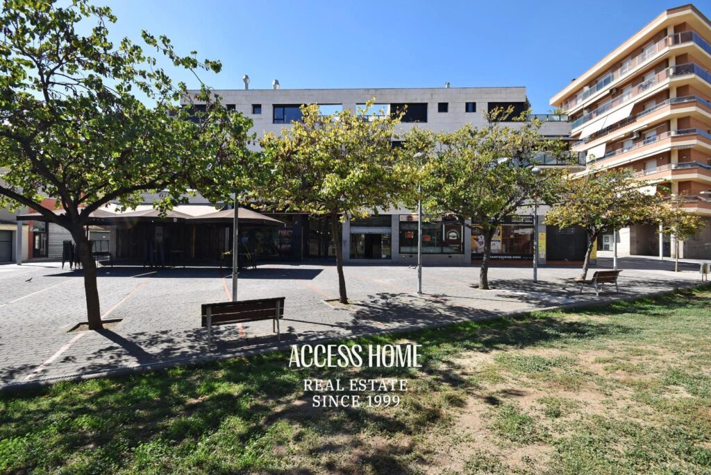 Local comercial en alquiler en Cerdanyola del Vallès