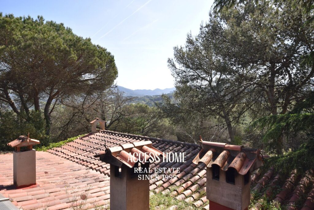 Finca de inversión 23.000 m² con gran potencial  en venta cerca de Barcelona