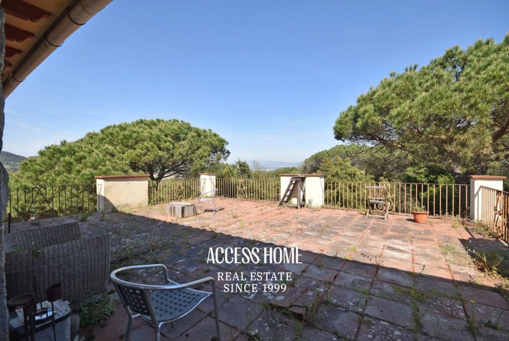 Finca de inversión 23.000 m² con gran potencial  en venta cerca de Barcelona