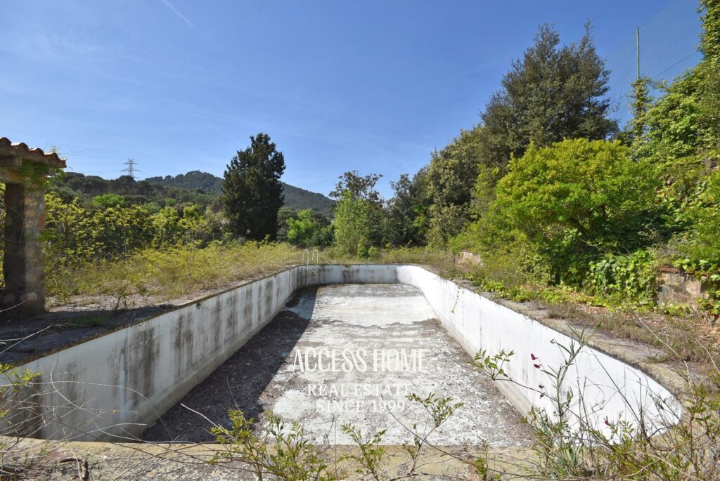 Finca de inversión 23.000 m² con gran potencial  en venta cerca de Barcelona
