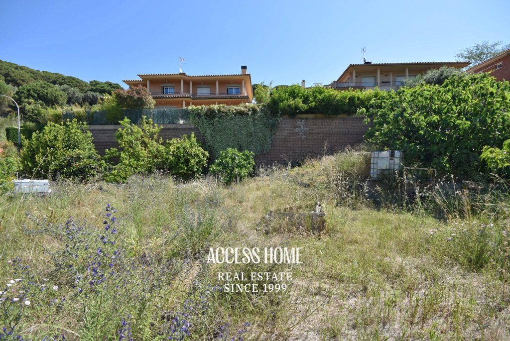 Parcela urbana de 680 m² con vistas al mar en Vilassar de Dalt