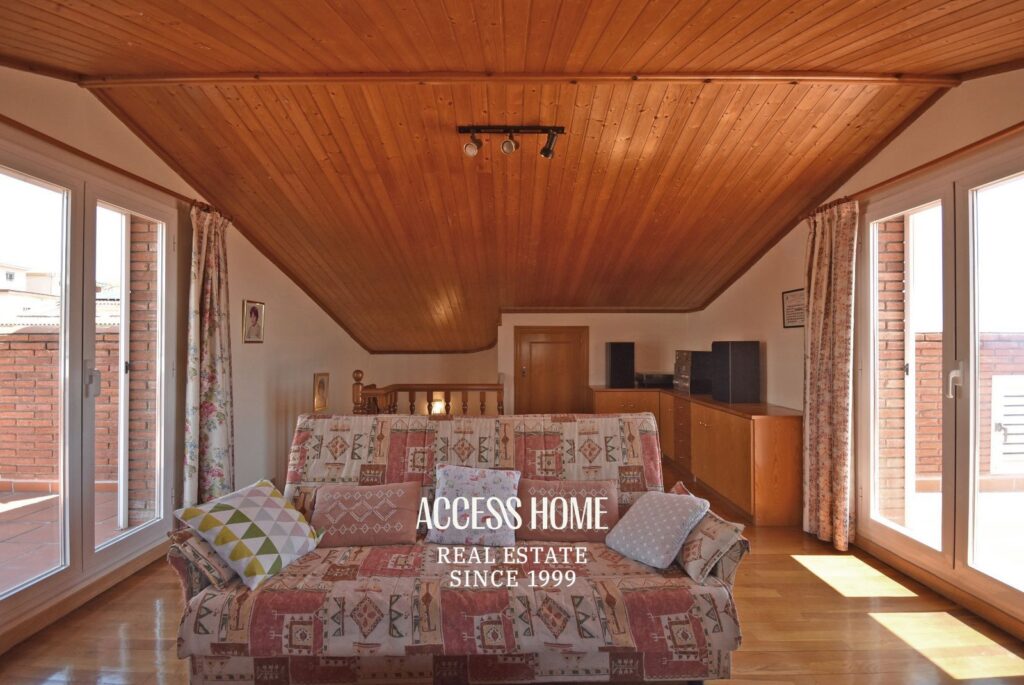 Exclusiva casa con piscina y terrazas con vistas a mar y montaña en El Masnou