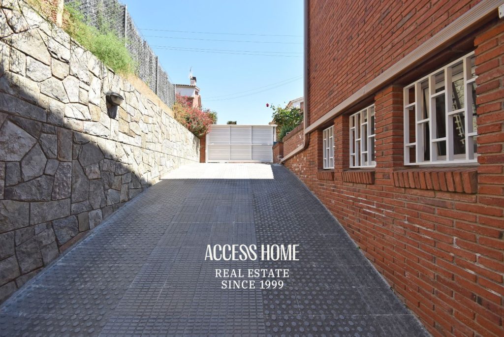 Exclusiva casa con piscina y terrazas con vistas a mar y montaña en El Masnou