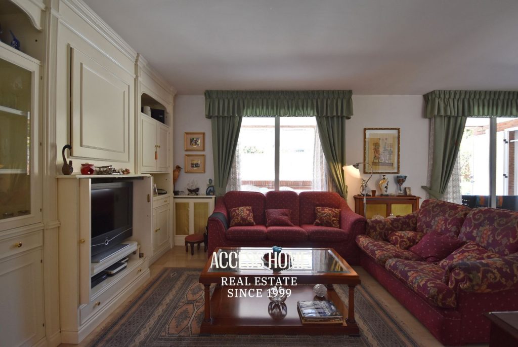 Exclusiva casa con piscina y terrazas con vistas a mar y montaña en El Masnou