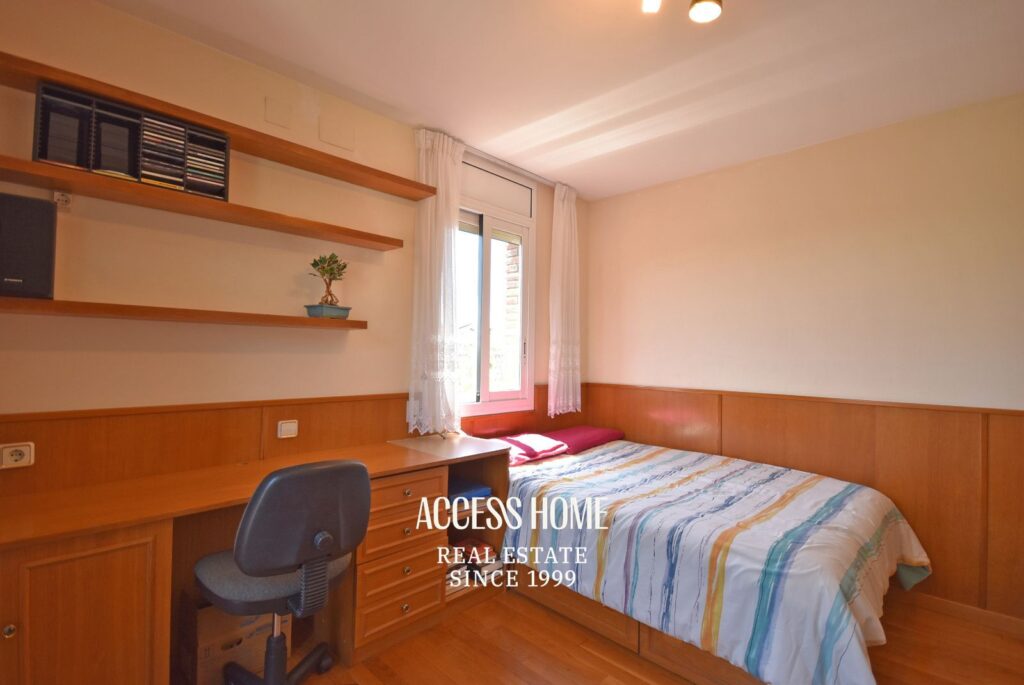 Exclusiva casa con piscina y terrazas con vistas a mar y montaña en El Masnou
