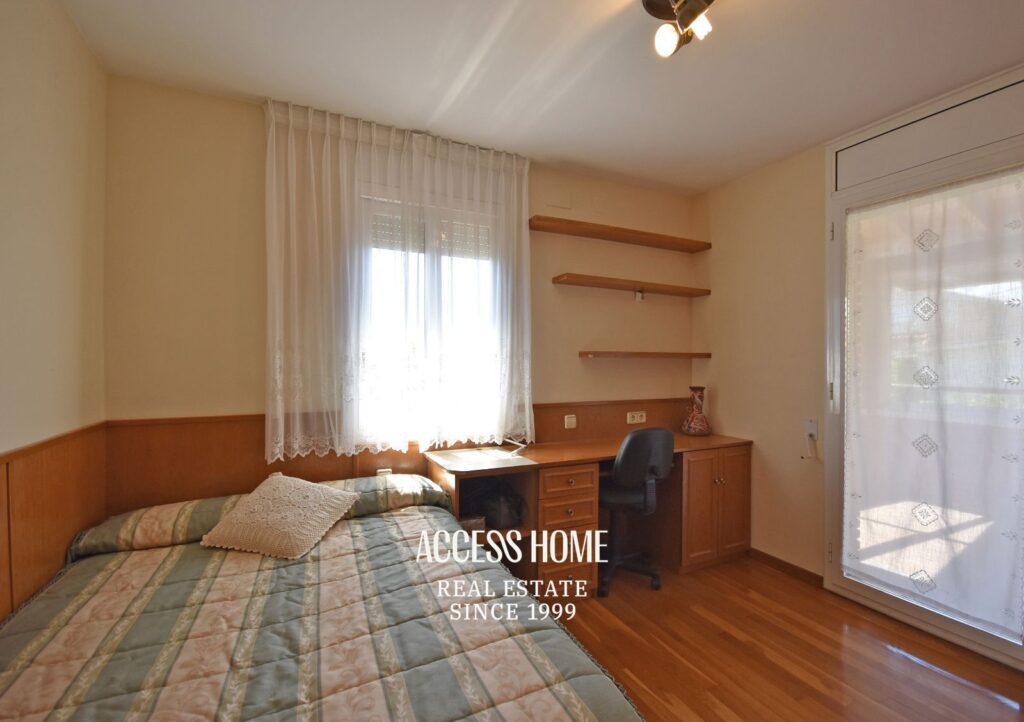 Exclusiva casa con piscina y terrazas con vistas a mar y montaña en El Masnou