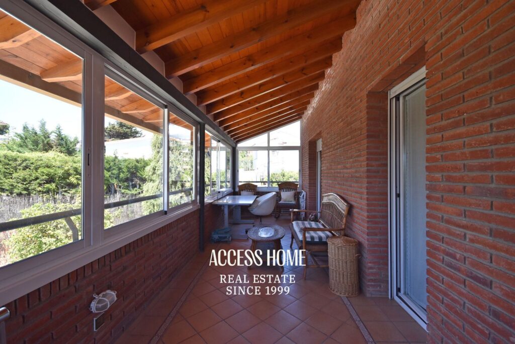 Exclusiva casa con piscina y terrazas con vistas a mar y montaña en El Masnou