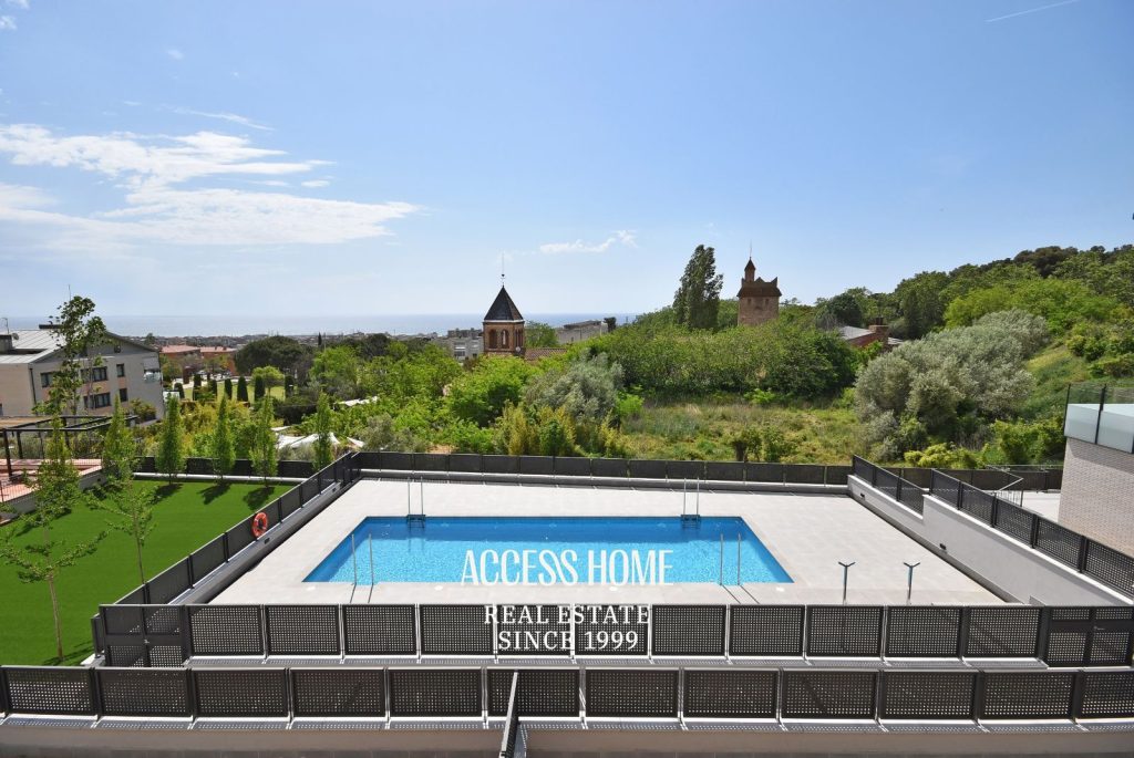 Dúplex  de obra nueva con terrazas y piscina comunitaria en Premià de Dalt