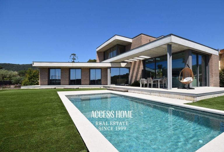 Villa de lujo en Cabrils  construida en el 2024, con piscina y vistas al mar
