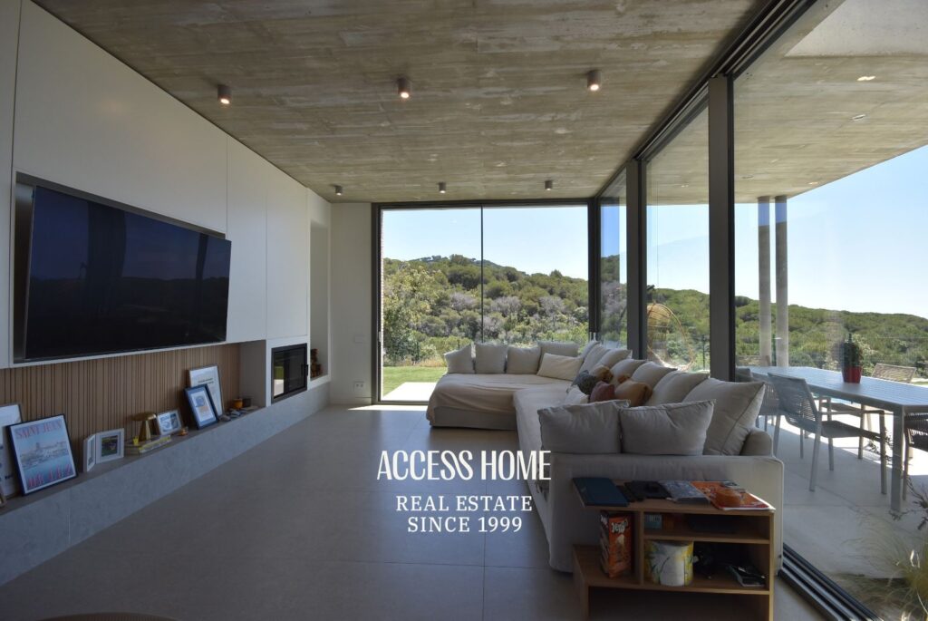 Villa de lujo en Cabrils  construida en el 2024, con piscina y vistas al mar
