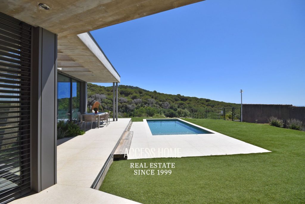Villa de lujo en Cabrils  construida en el 2024, con piscina y vistas al mar