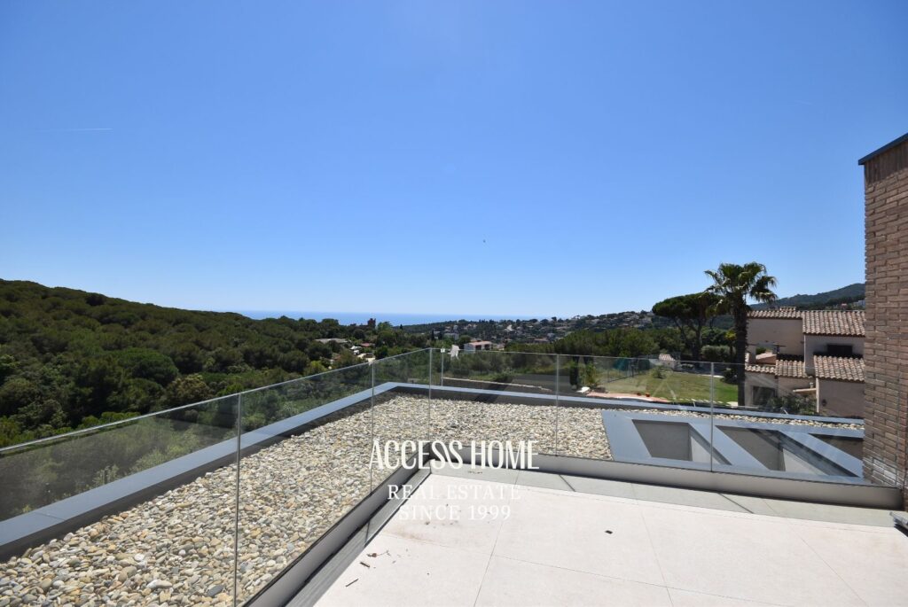 Villa de lujo en Cabrils  construida en el 2024, con piscina y vistas al mar