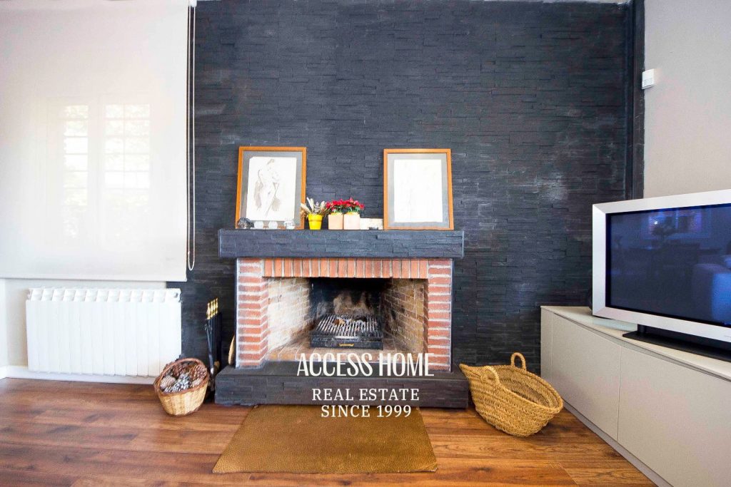 Exclusiva villa con piscina y vistas al mar en Sant Berger, Teià