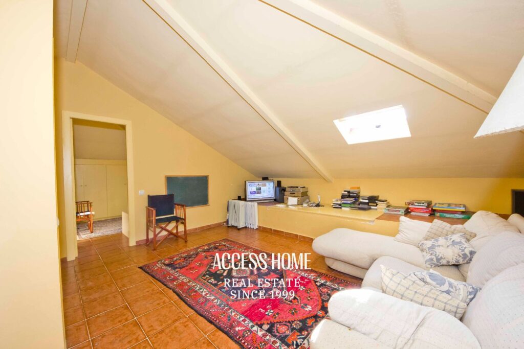 Exclusiva villa con piscina y vistas al mar en Sant Berger, Teià